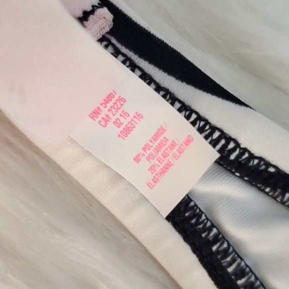 🆕️NWT 2016 Victoria's Secret Strapless Flirt Bandeau Molded Padded Pushup 32B - Picture 15 of 16